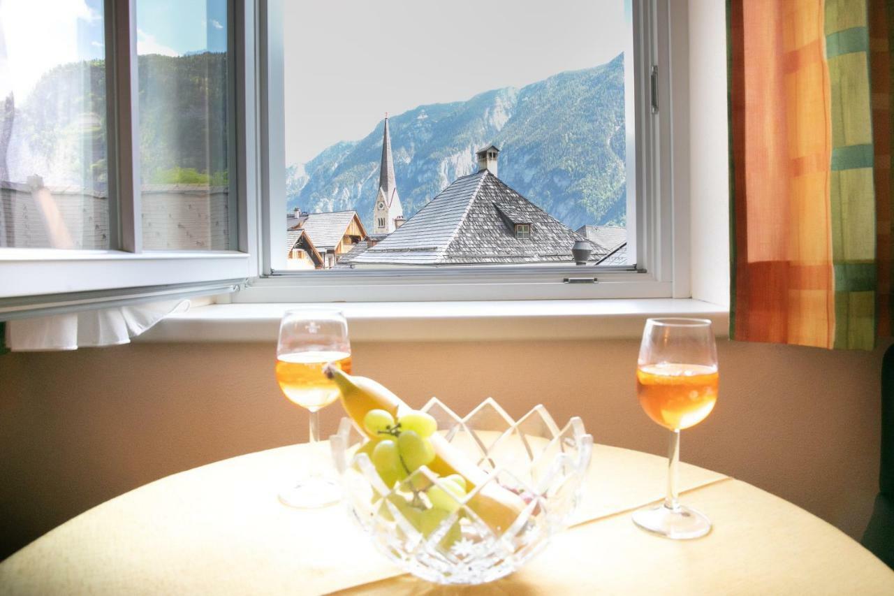 Weisses Lamm Hotel Hallstatt Exterior photo