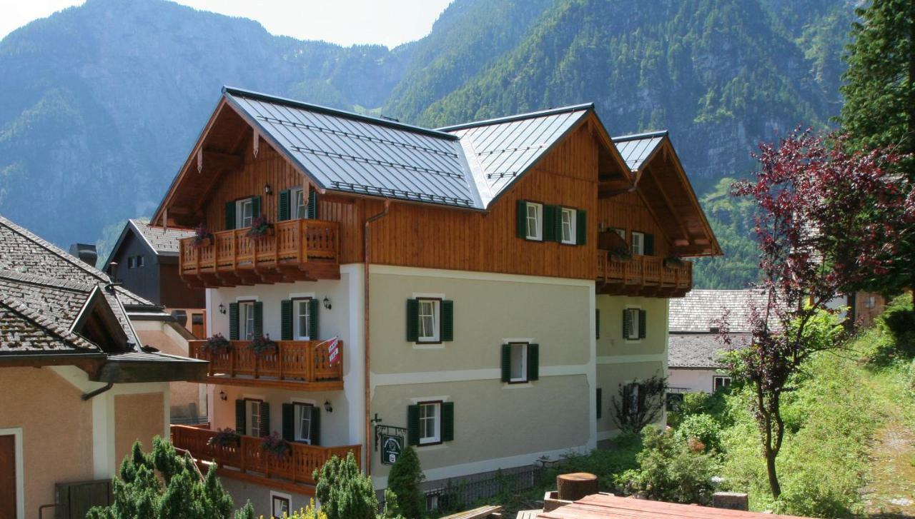 Weisses Lamm Hotel Hallstatt Exterior photo